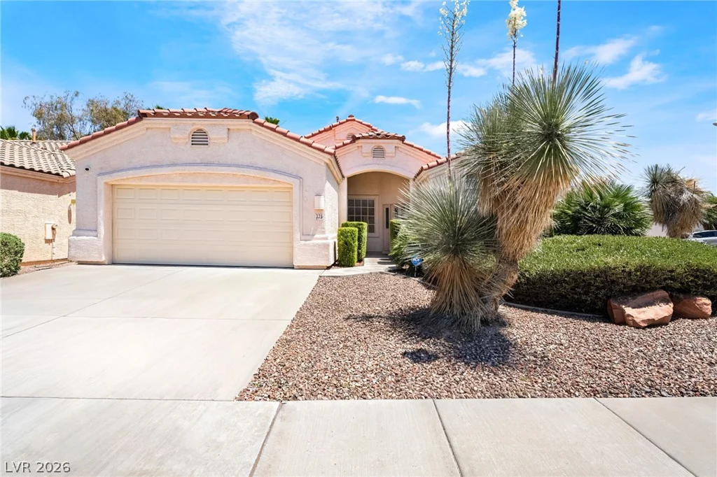 326 Dazzling, Henderson, NV 89012