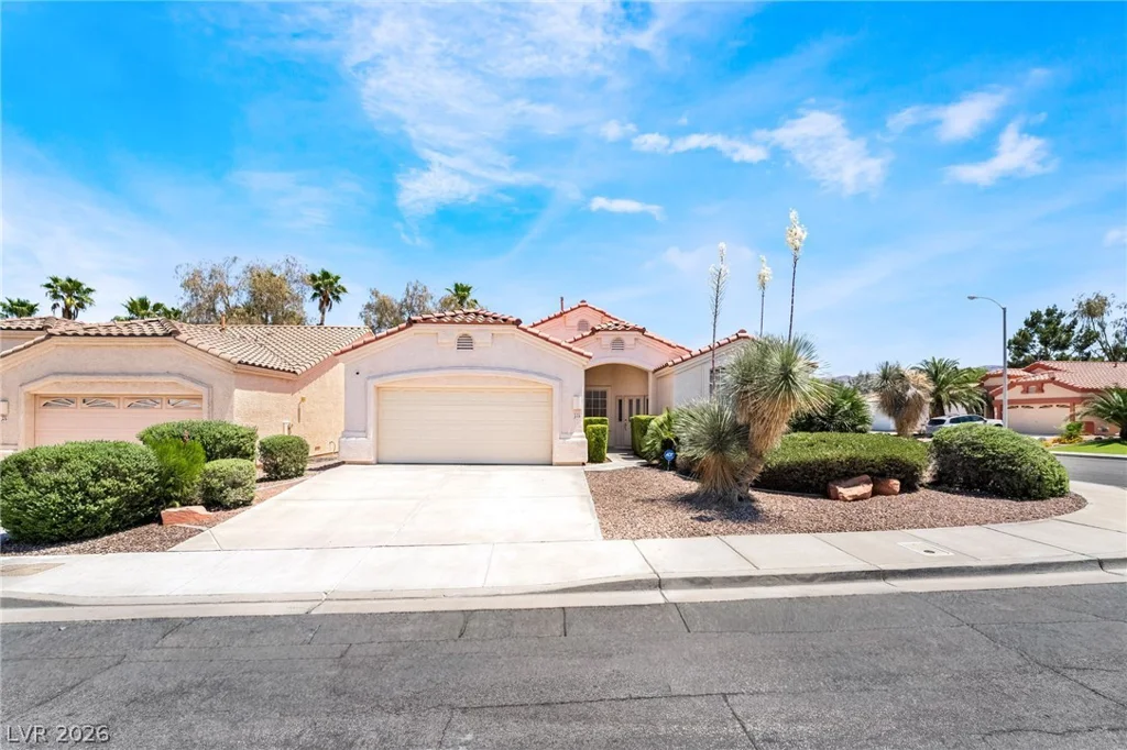 326 Dazzling, Henderson, NV 89012