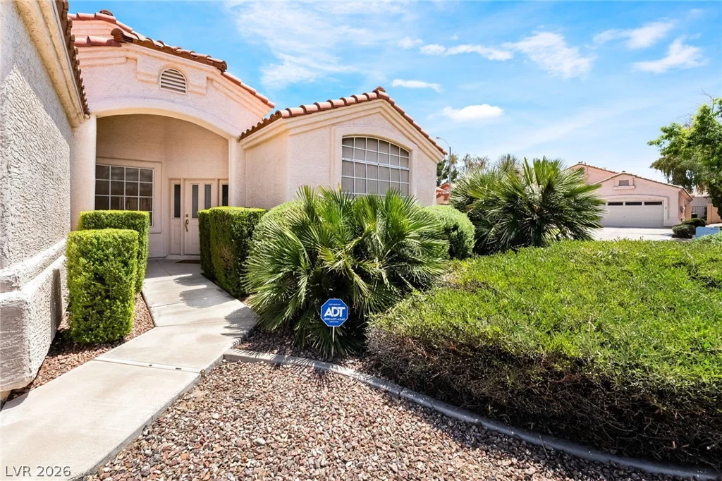 326 Dazzling, Henderson, NV 89012