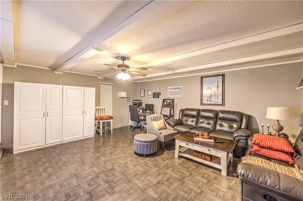 3352 Bridgeport, Las Vegas, NV 89121