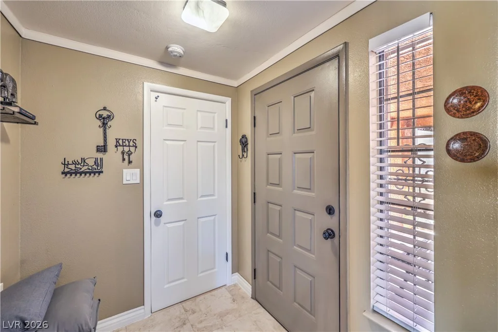 3352 Bridgeport, Las Vegas, NV 89121
