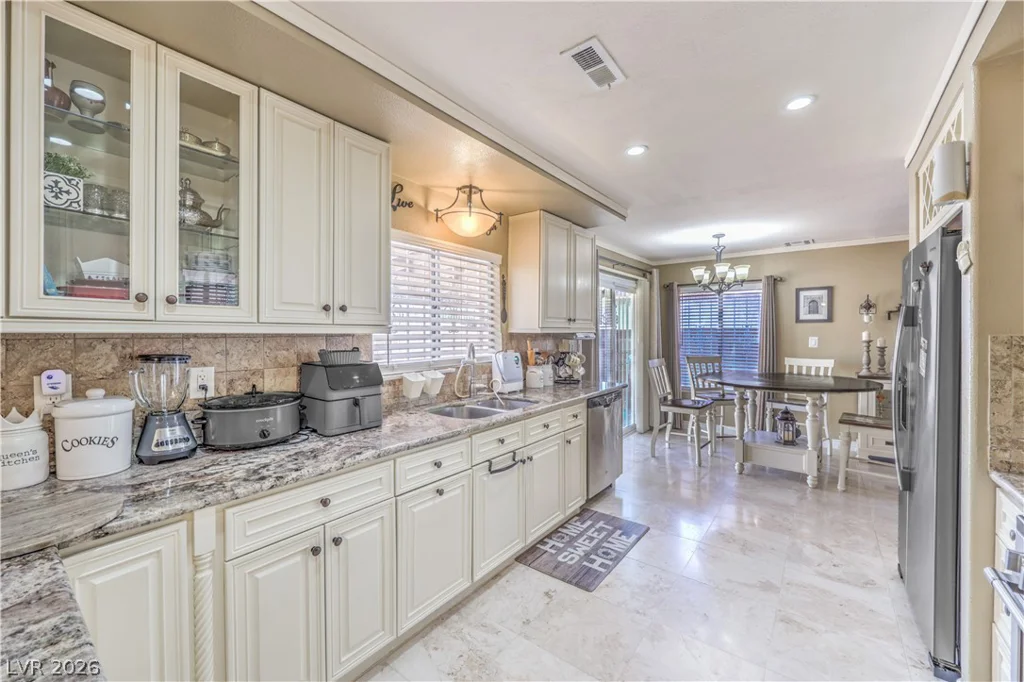 3352 Bridgeport, Las Vegas, NV 89121