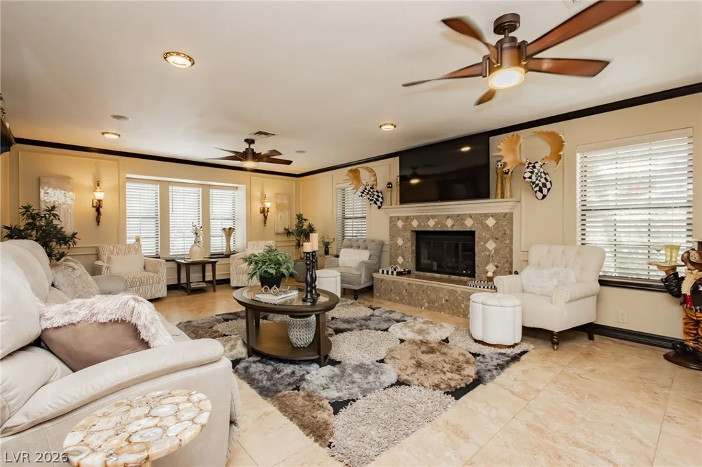 2835 Buffalo, Las Vegas, NV 89117