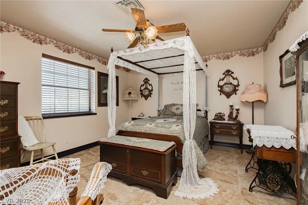 2835 Buffalo, Las Vegas, NV 89117
