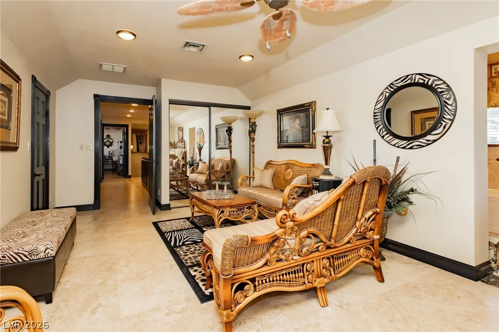 2835 Buffalo, Las Vegas, NV 89117