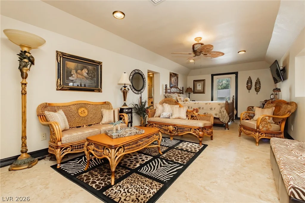 2835 Buffalo, Las Vegas, NV 89117