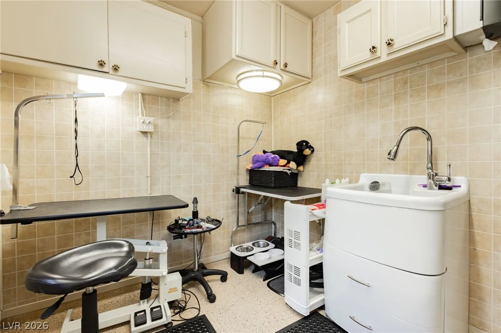 2835 Buffalo, Las Vegas, NV 89117