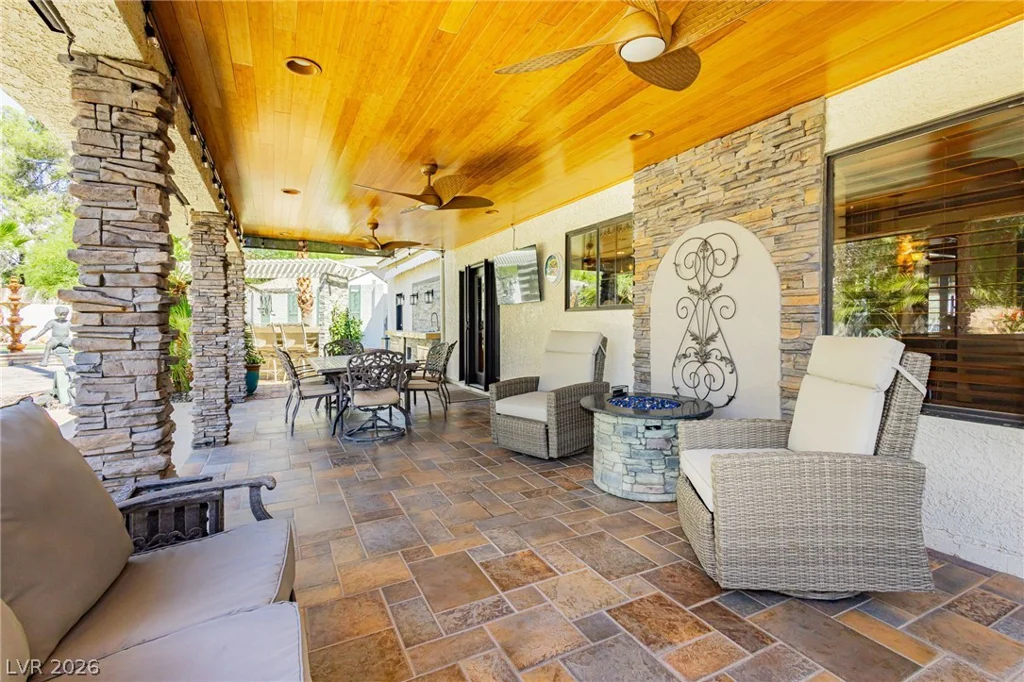 2835 Buffalo, Las Vegas, NV 89117