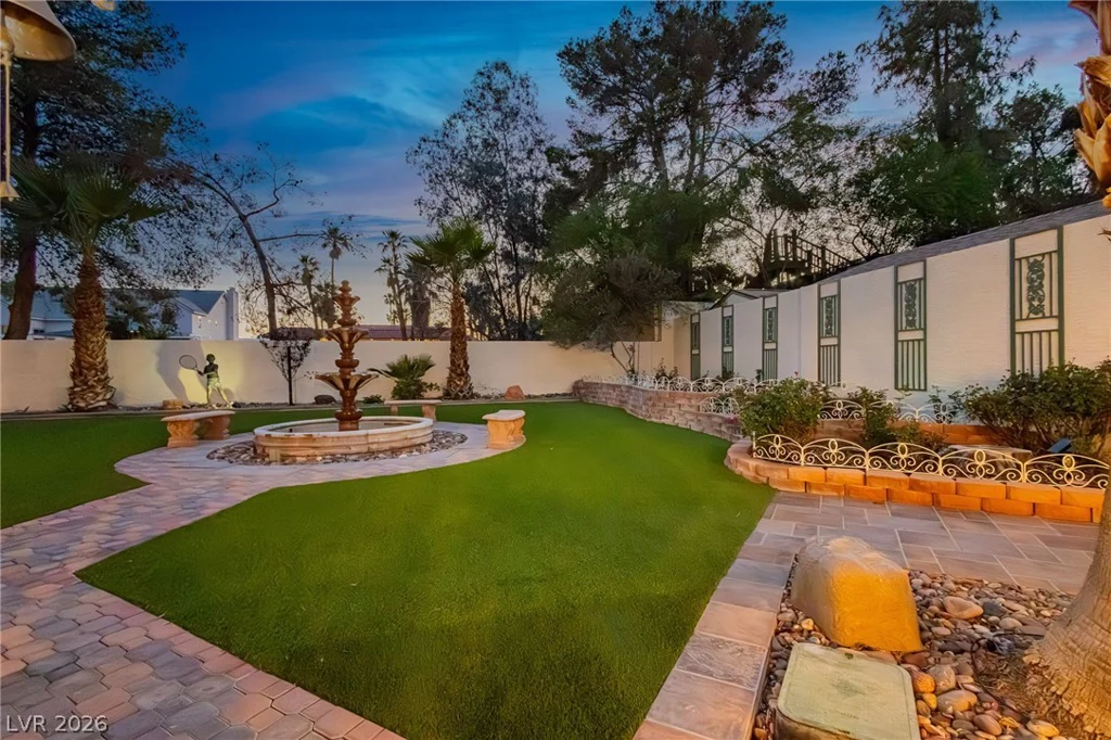 2835 Buffalo, Las Vegas, NV 89117