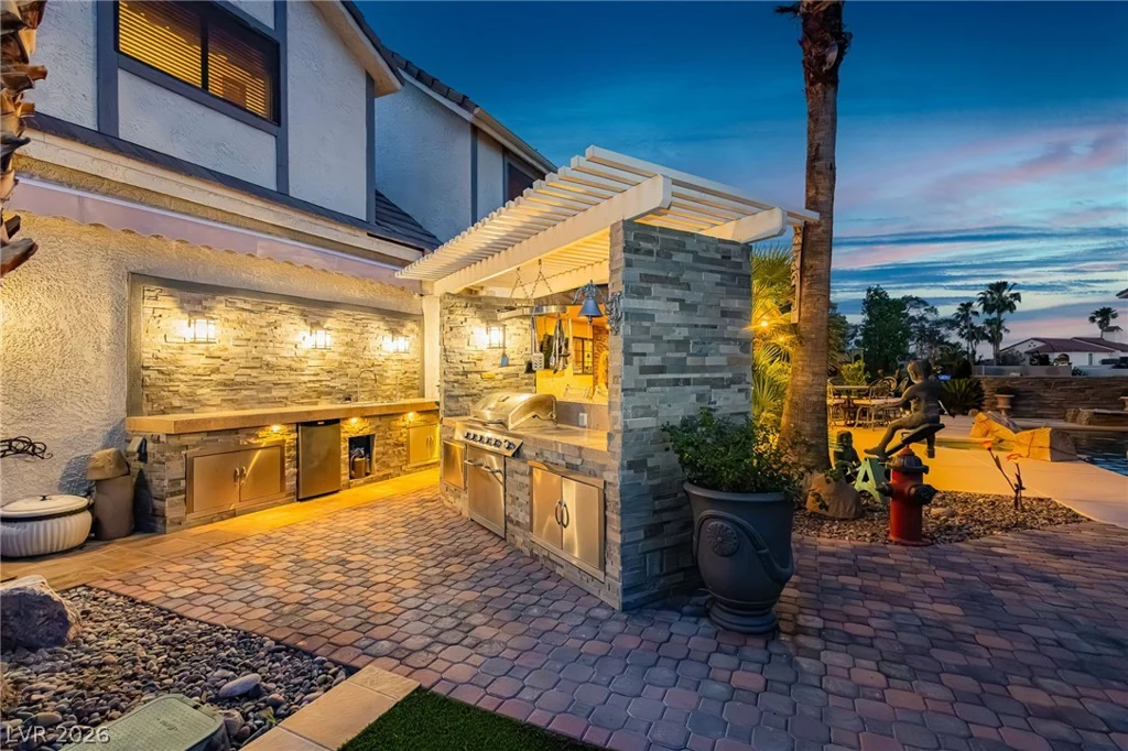 2835 Buffalo, Las Vegas, NV 89117