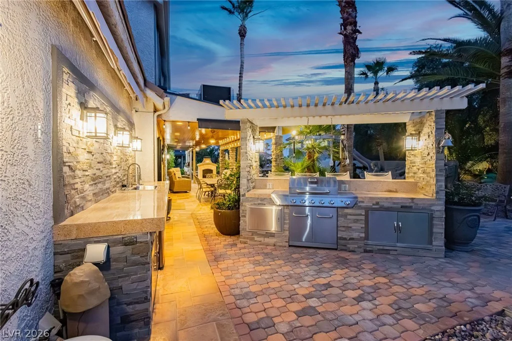 2835 Buffalo, Las Vegas, NV 89117