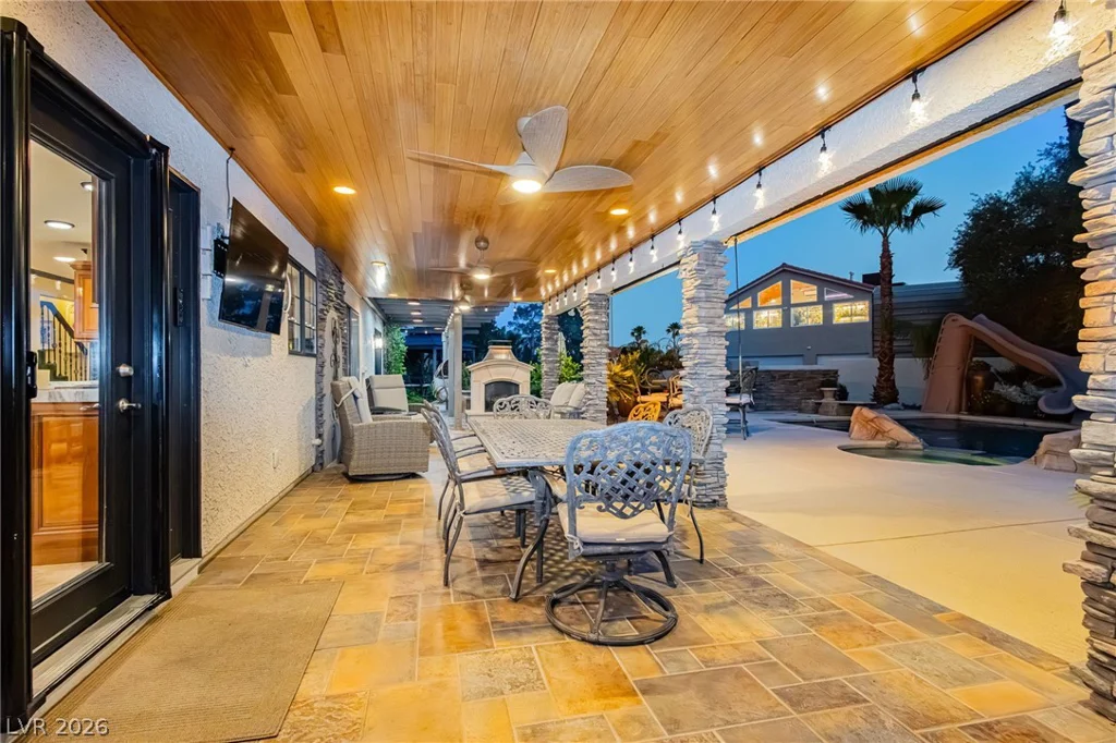 2835 Buffalo, Las Vegas, NV 89117