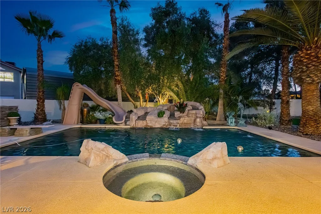 2835 Buffalo, Las Vegas, NV 89117