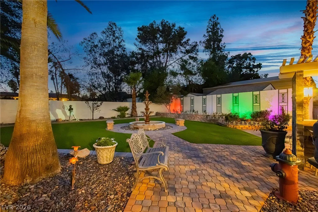 2835 Buffalo, Las Vegas, NV 89117