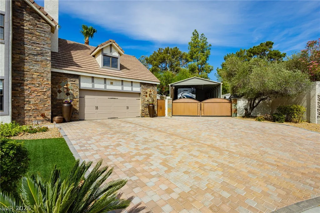 2835 Buffalo, Las Vegas, NV 89117