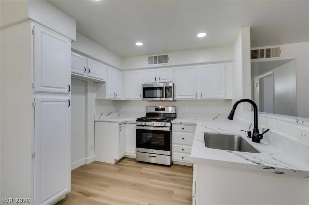 5710 Tropicana, Las Vegas, NV 89122