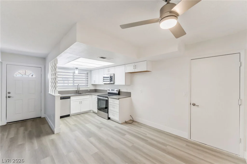579 Roxella, Las Vegas, NV 89110