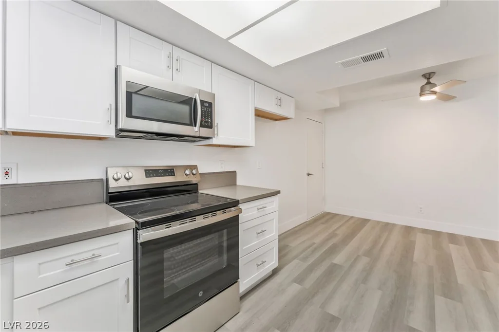 579 Roxella, Las Vegas, NV 89110