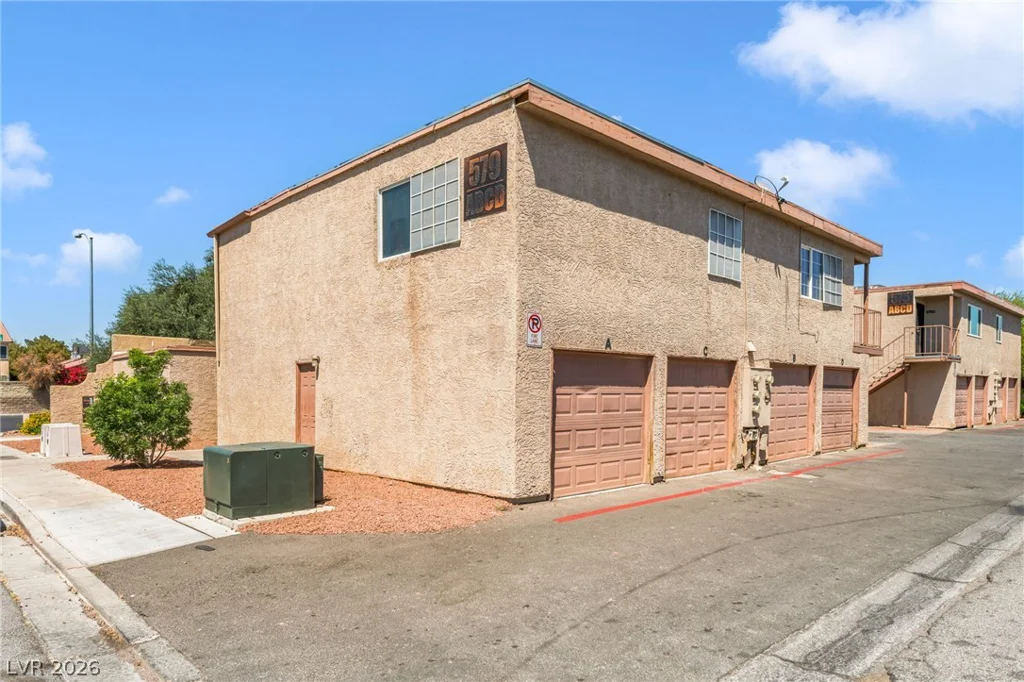 579 Roxella, Las Vegas, NV 89110