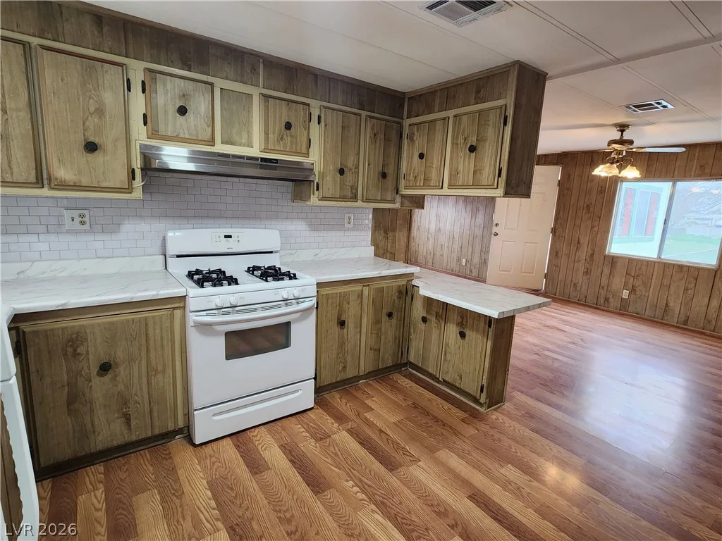 1111 Hardy, Pahrump, NV 89048