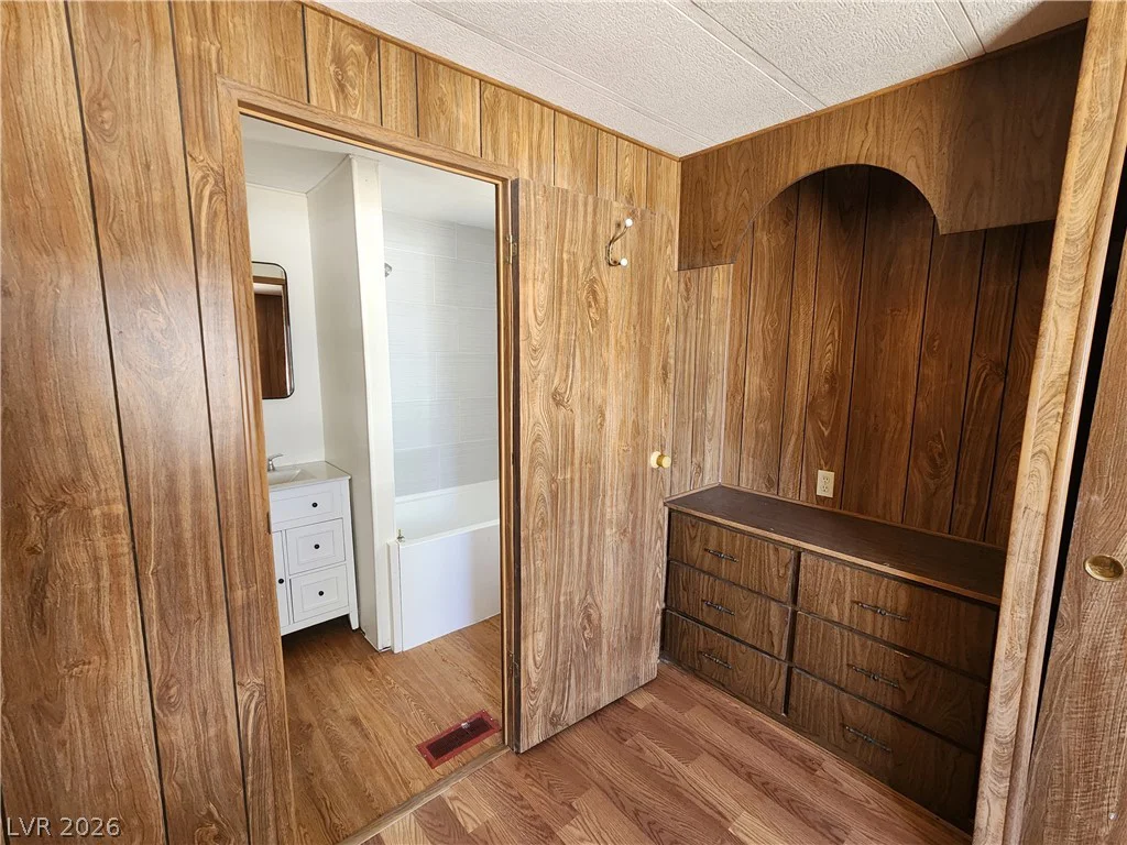 1111 Hardy, Pahrump, NV 89048