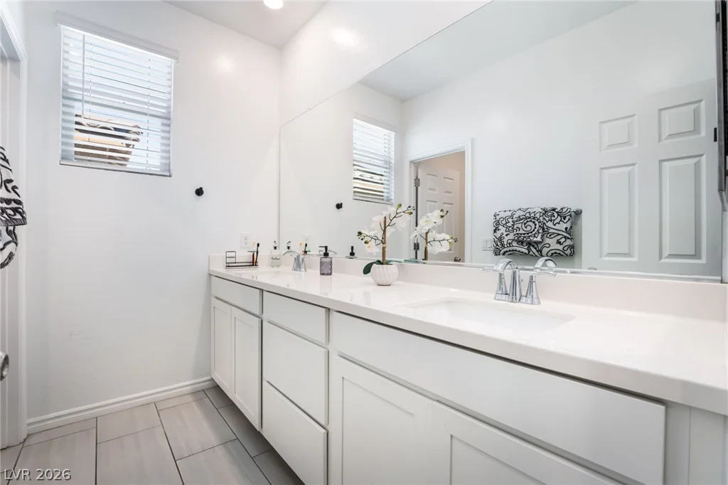 10124 Skye Saddle, Las Vegas, NV 89166