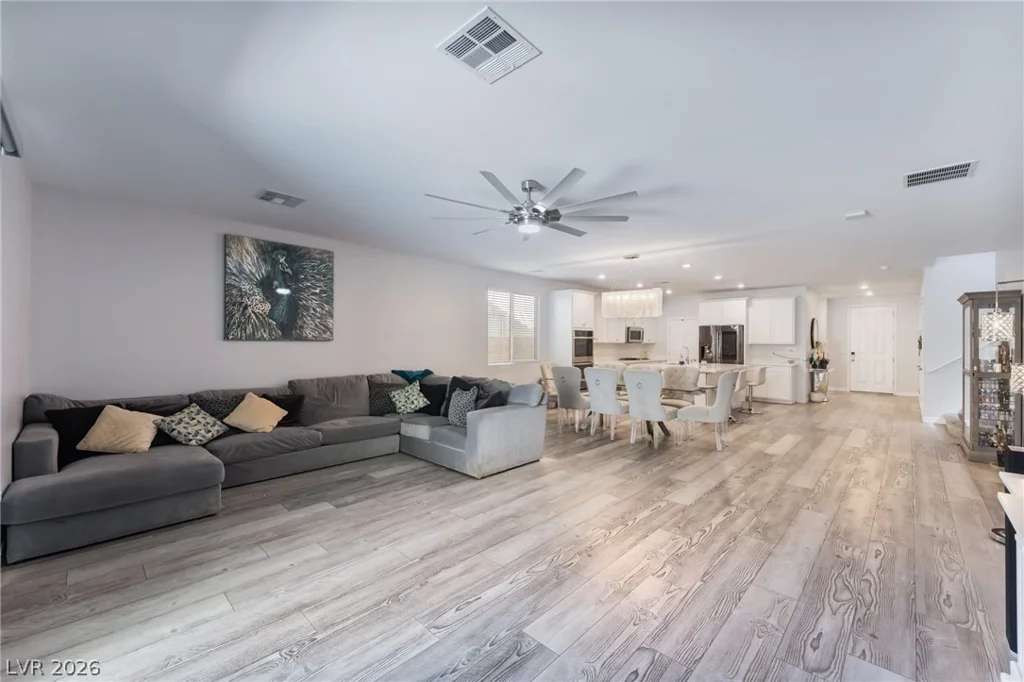 10124 Skye Saddle, Las Vegas, NV 89166