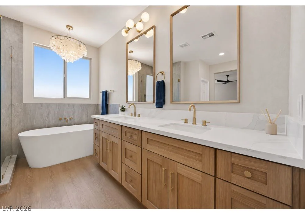 992 Cliff Castle, North Las Vegas, NV 89081