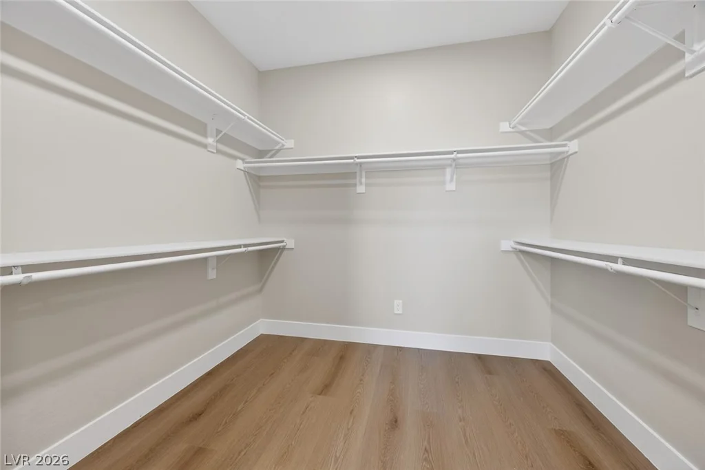 992 Cliff Castle, North Las Vegas, NV 89081