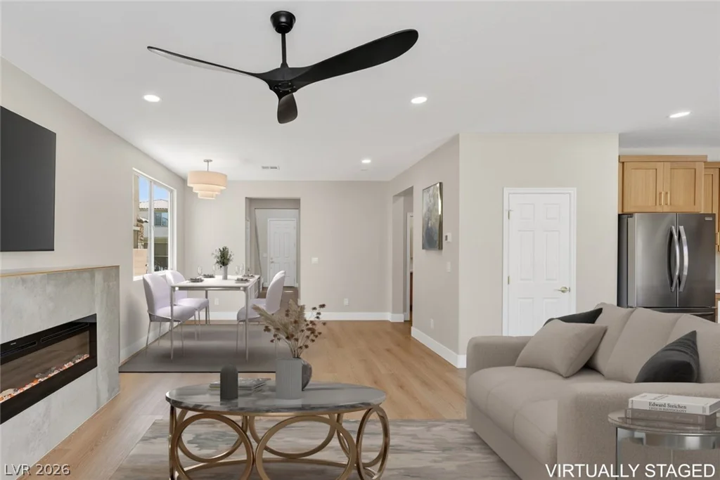 992 Cliff Castle, North Las Vegas, NV 89081