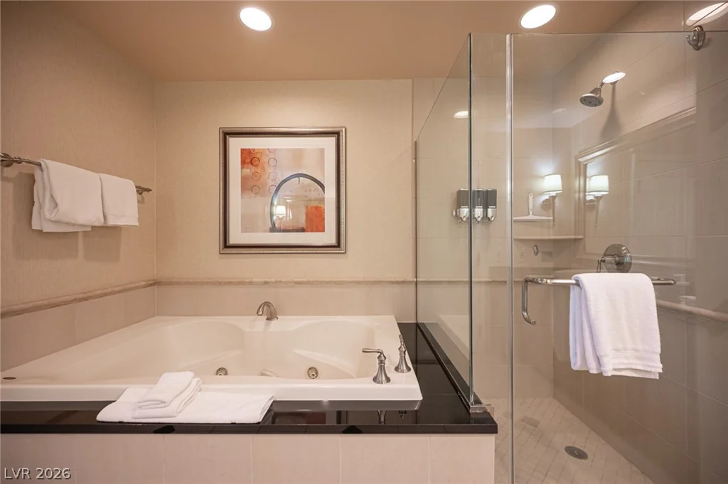 135 Harmon, Las Vegas, NV 89109