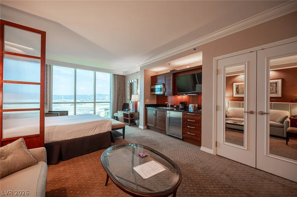 135 Harmon, Las Vegas, NV 89109