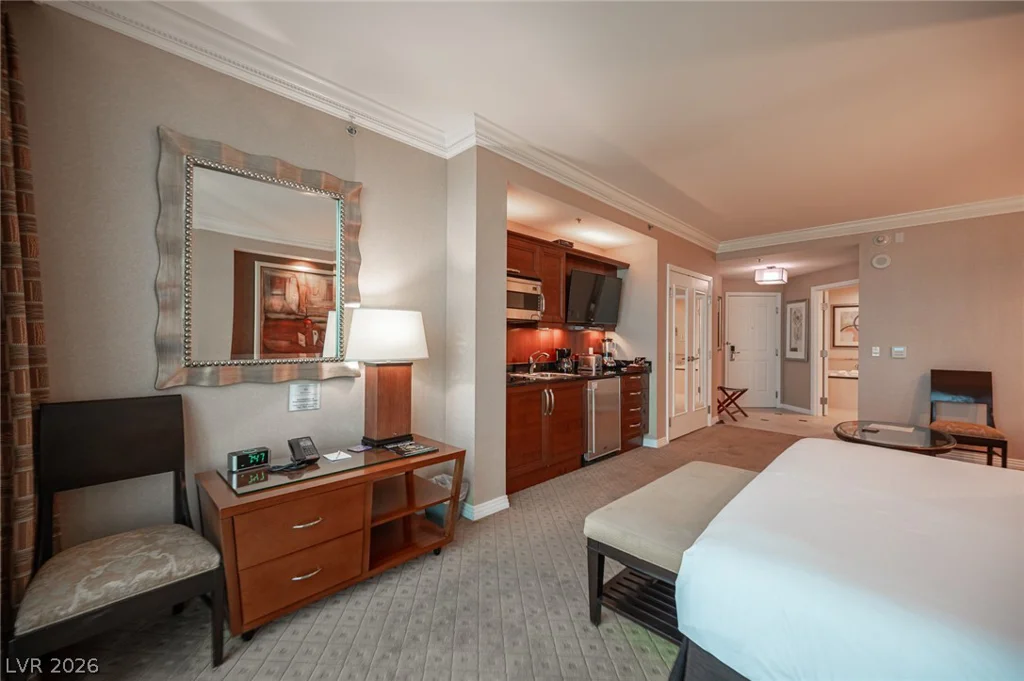 135 Harmon, Las Vegas, NV 89109