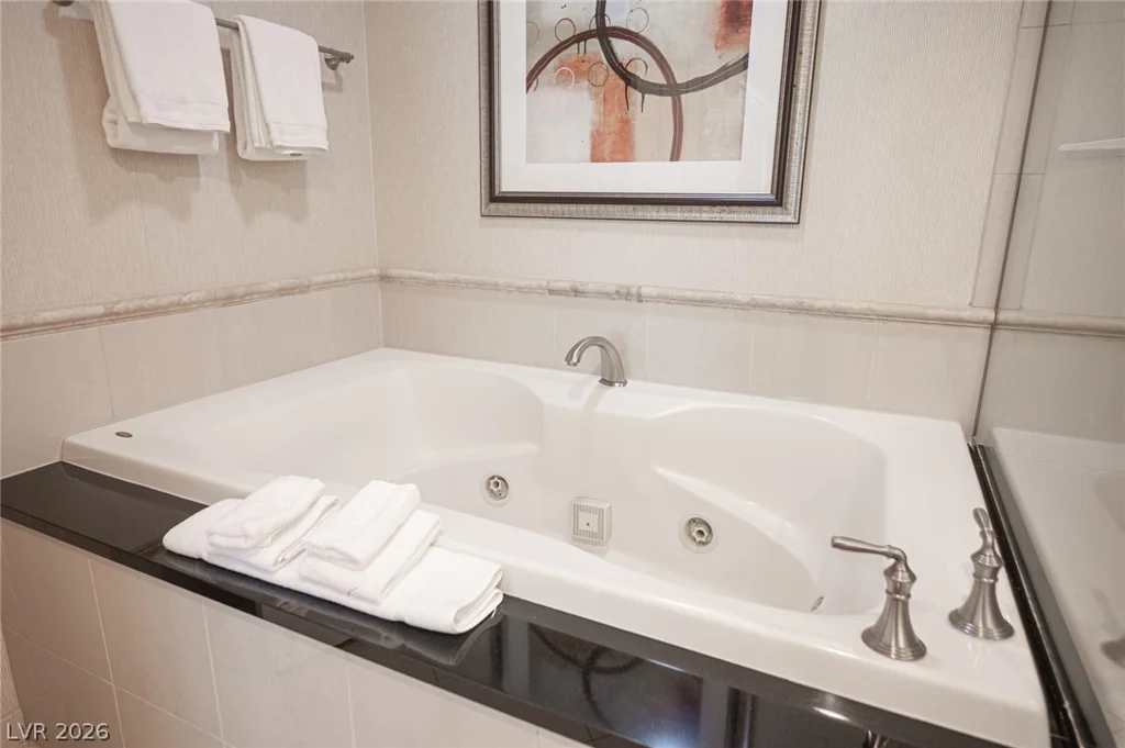 135 Harmon, Las Vegas, NV 89109