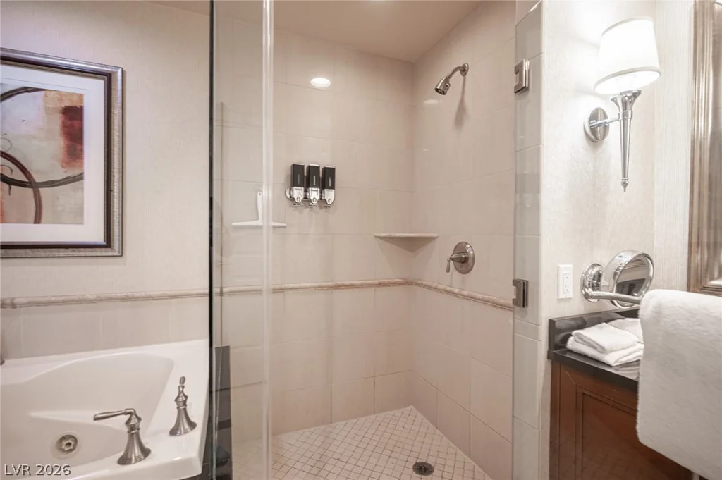 135 Harmon, Las Vegas, NV 89109