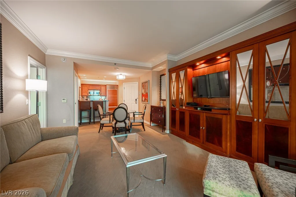135 Harmon, Las Vegas, NV 89109