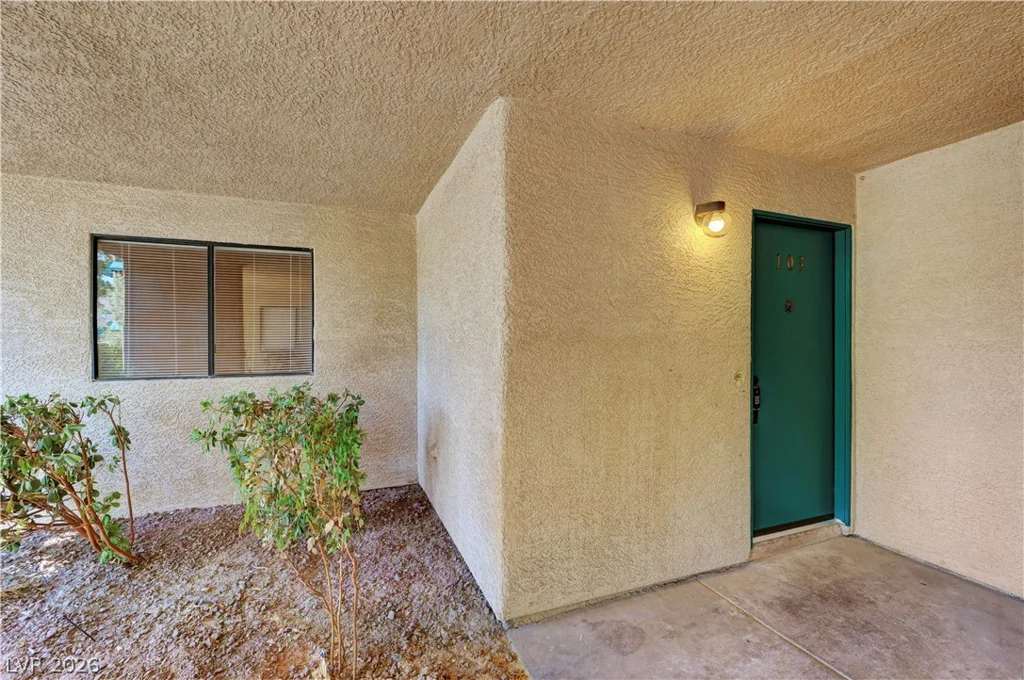 4420 Woodpine, Las Vegas, NV 89119