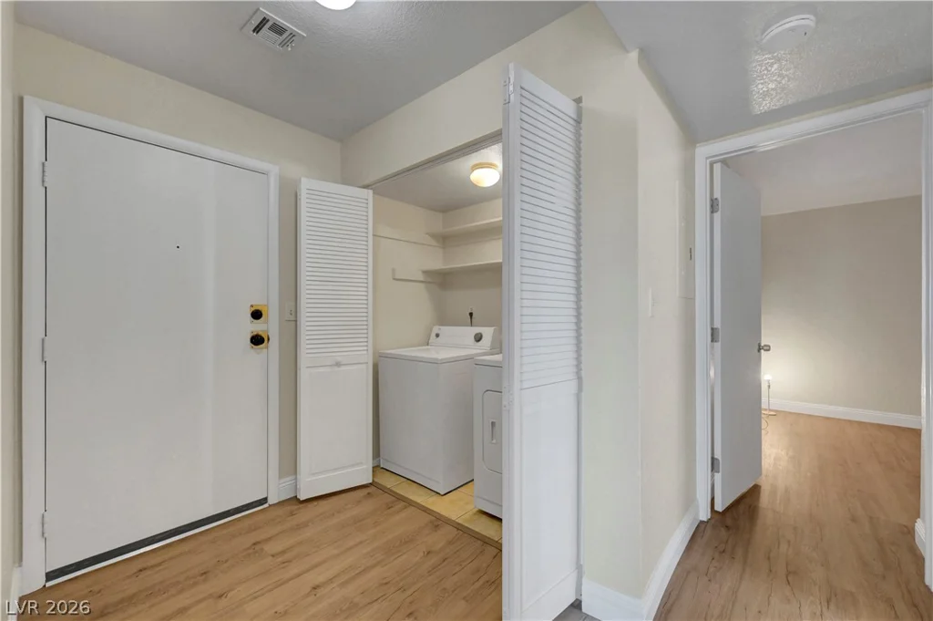 4420 Woodpine, Las Vegas, NV 89119