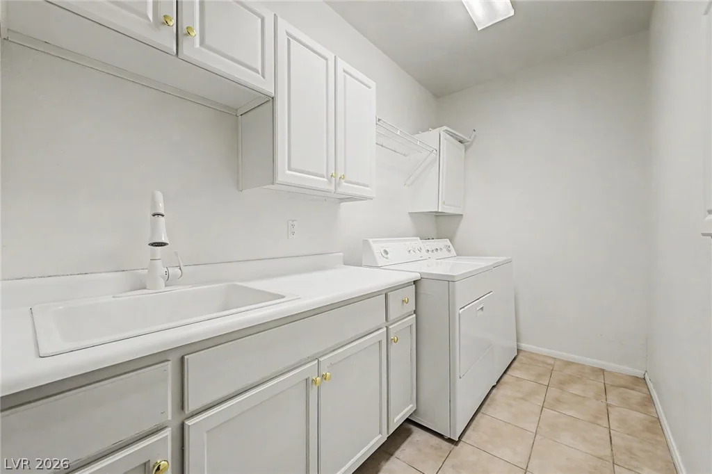 2050 Warm Springs, Henderson, NV 89014