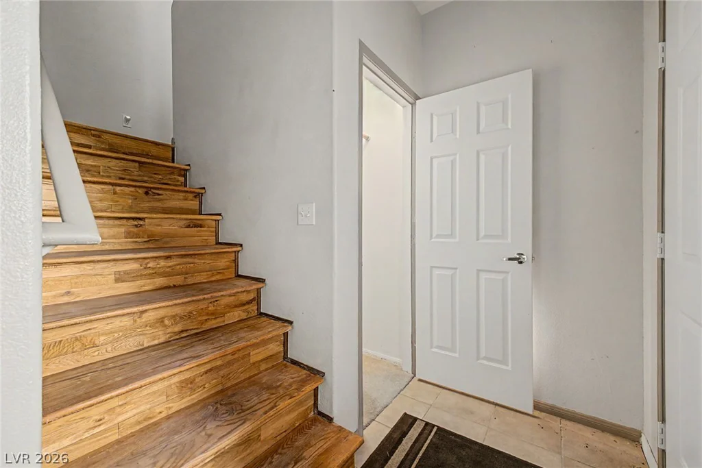 2050 Warm Springs, Henderson, NV 89014