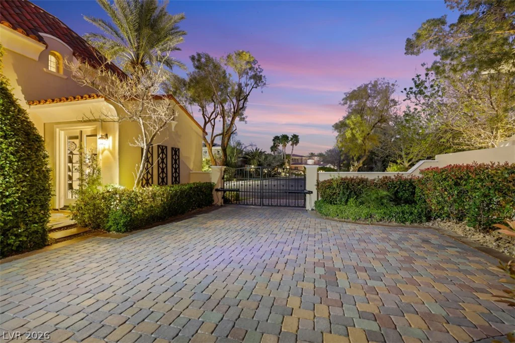 12047 Oakland Hills, Las Vegas, NV 89141