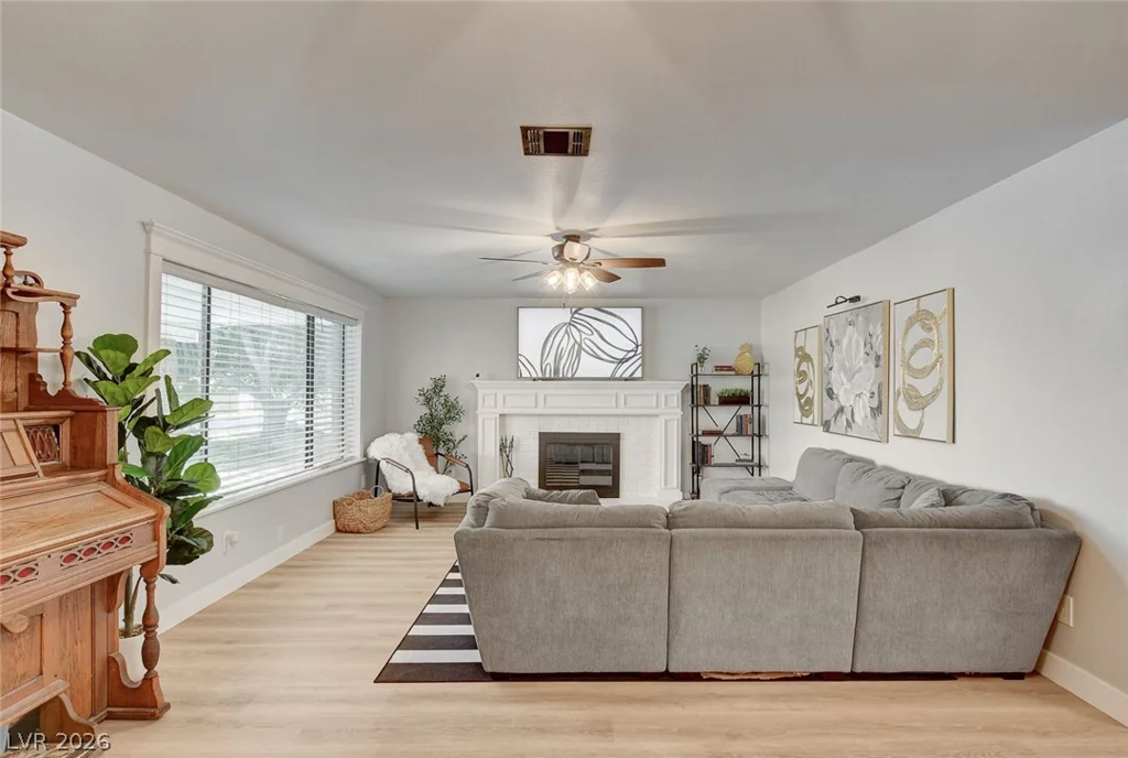 3765 Berkeley, Logandale, NV 89021