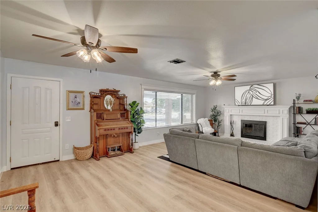 3765 Berkeley, Logandale, NV 89021