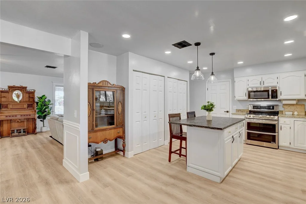3765 Berkeley, Logandale, NV 89021