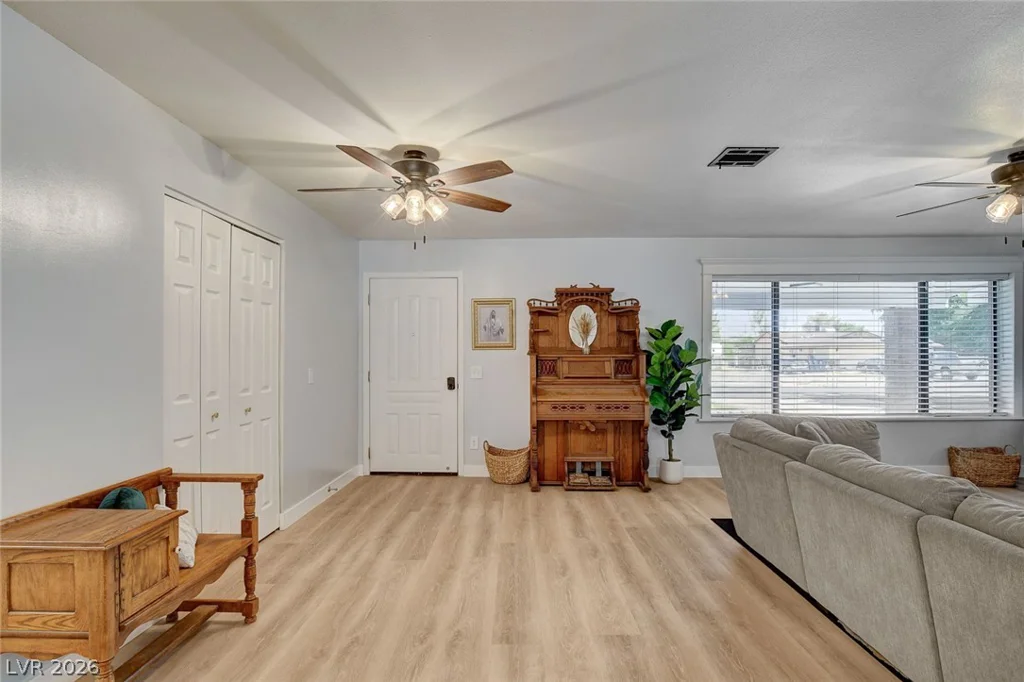 3765 Berkeley, Logandale, NV 89021