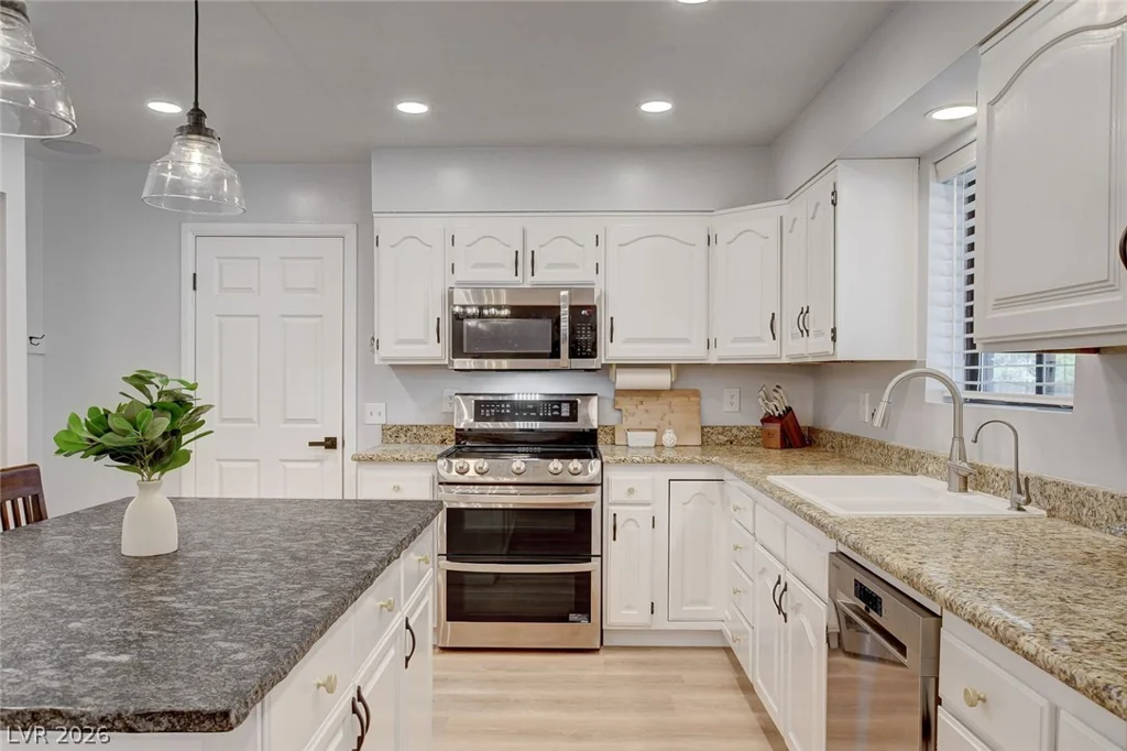 3765 Berkeley, Logandale, NV 89021
