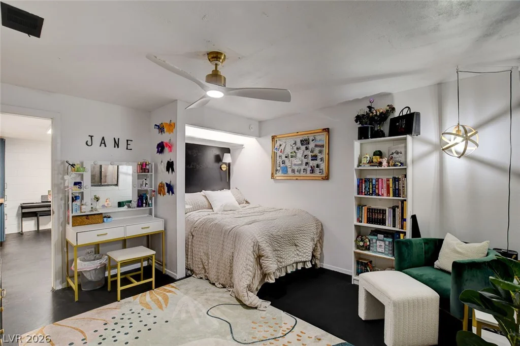 3765 Berkeley, Logandale, NV 89021