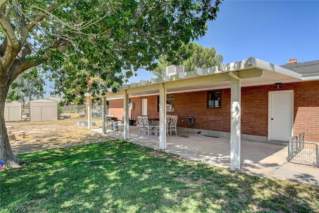 3765 Berkeley, Logandale, NV 89021