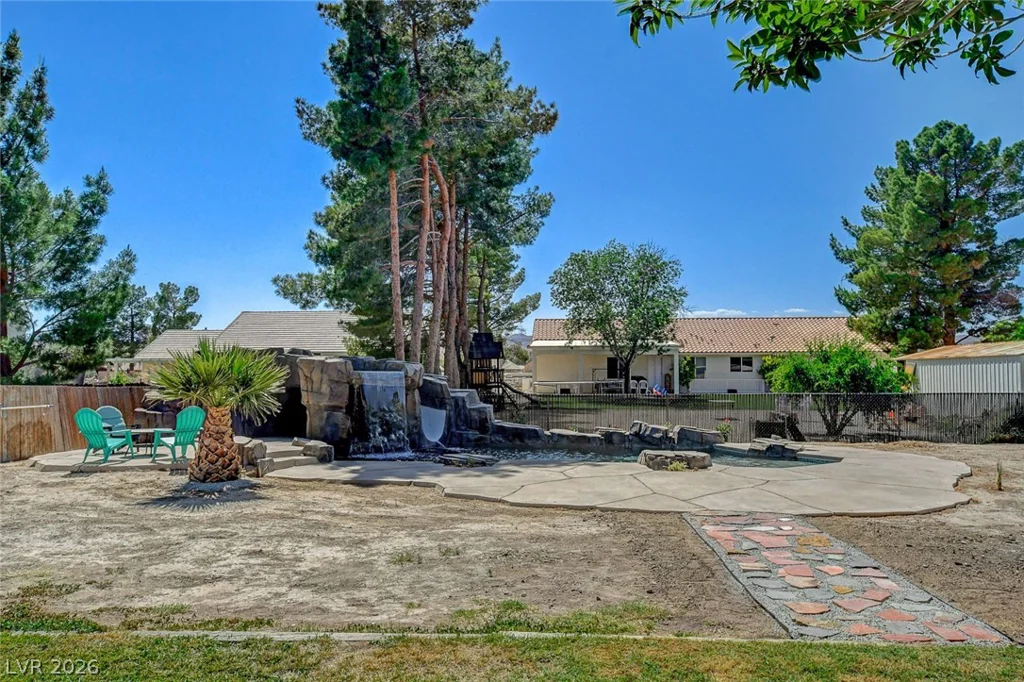 3765 Berkeley, Logandale, NV 89021