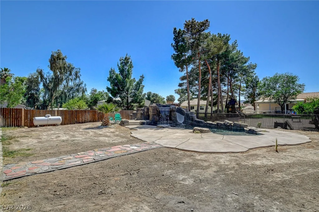 3765 Berkeley, Logandale, NV 89021